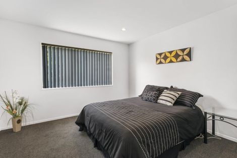 Photo of property in 8 Glenross Drive, Wattle Downs, Auckland, 2103