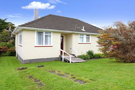 Photo of property in 42 Banks Street, Marfell, New Plymouth, 4310