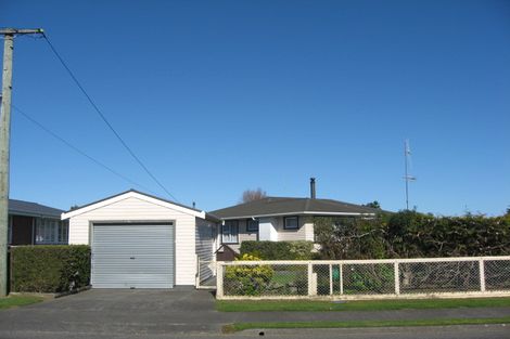 Photo of property in 75 Taumaihi Street, Bulls, 4818