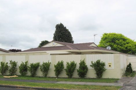 Photo of property in 14 Walter Strevens Drive, Conifer Grove, Takanini, 2112