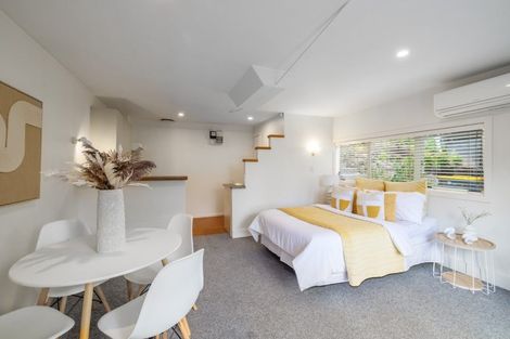 Photo of property in 10 Sherwood Lane, Cashmere, Christchurch, 8022