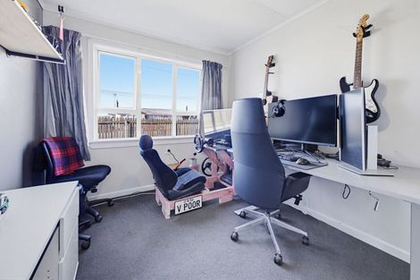 Photo of property in 22 Brookes Terrace, Waitara, 4320