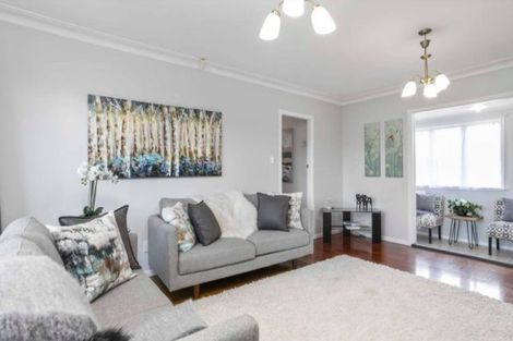 Photo of property in 1/15 Elizabeth Street, Papakura, 2110