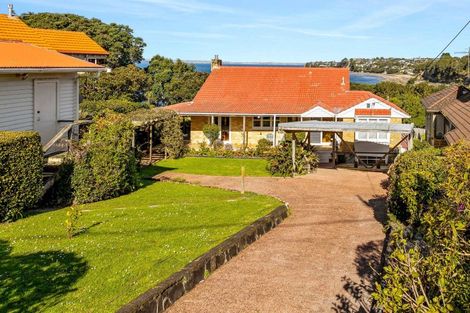 Photo of property in 5 Churchill Road, Murrays Bay, Auckland, 0630