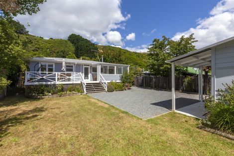 Photo of property in 190 Main Road South, Raumati South, Paraparaumu, 5032