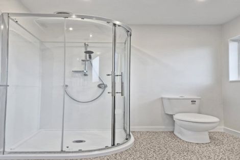 Photo of property in 32 Matthews Road, Wainuiomata, Lower Hutt, 5014