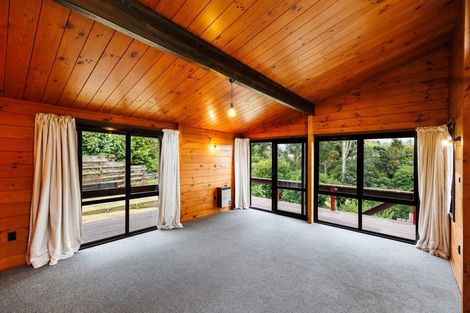 Photo of property in 5 Fernwood Place, Fitzherbert, Palmerston North, 4410