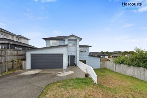 Photo of property in 11 Regis Park Drive, Pukekohe, 2120
