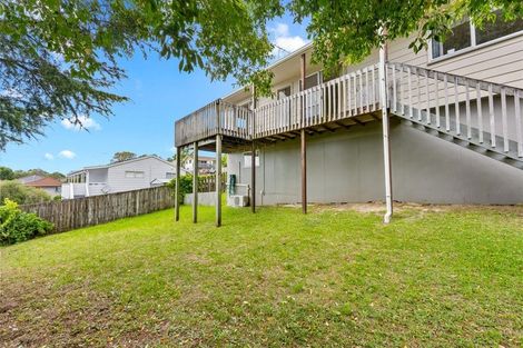 Photo of property in 17 Theban Place, Totara Vale, Auckland, 0629