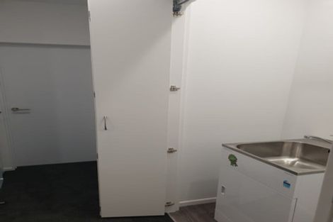 Photo of property in 4b Wattle Road, Sunnyvale, Auckland, 0612