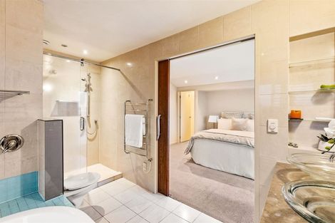 Photo of property in 11 Waimana Avenue, Northcote Point, Auckland, 0627