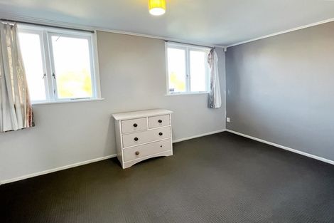 Photo of property in 1/9 Adriatic Avenue, Henderson, Auckland, 0612