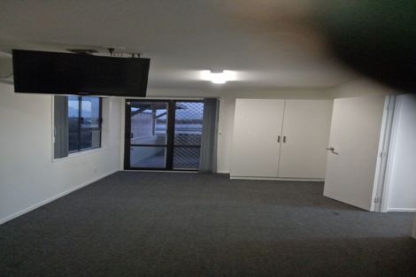 Photo of property in 17 Montego Place, Weymouth, Auckland, 2103
