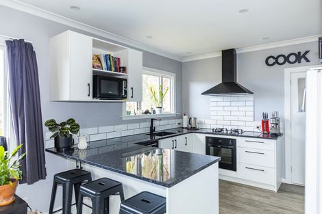 Photo of property in 27 Allnatt Street, Temuka, 7920