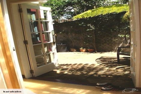 Photo of property in 44 Rolleston Street, Mount Cook, Wellington, 6021