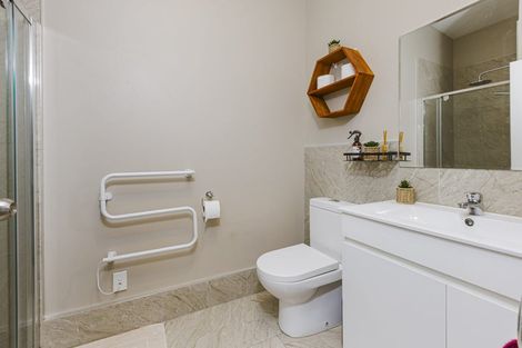 Photo of property in 12 Dignity Street, Papakura, 2110