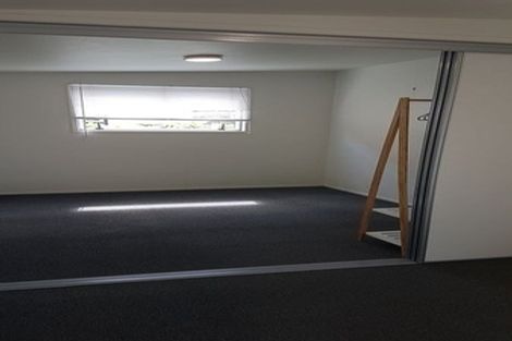 Photo of property in 5 Holgate Avenue, Herald Island, Auckland, 0618