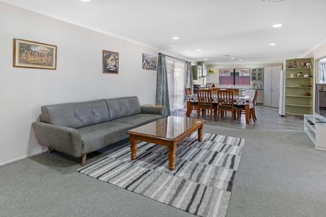 Photo of property in 23 Finchley Place, Hamilton East, Hamilton, 3216