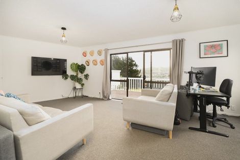 Photo of property in 17 Trinidad Crescent, Grenada Village, Wellington, 6037