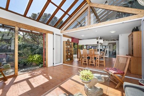 Photo of property in 188 Wadestown Road, Wadestown, Wellington, 6012