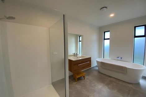 Photo of property in 192 Faringdon Boulevard, Rolleston, 7615