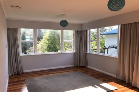 Photo of property in 17 Winchester Avenue, Pinehaven, Upper Hutt, 5019