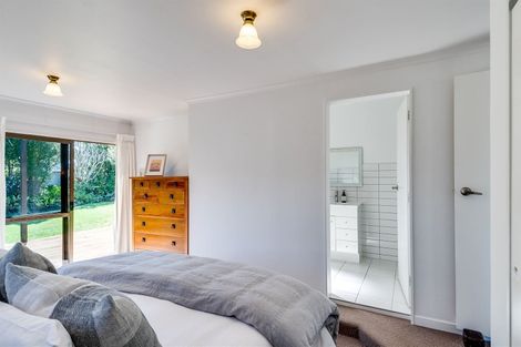 Photo of property in 6 Le Quesne Road, Bay View, Napier, 4104