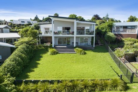 Photo of property in 104 Tukere Drive, Whangamata, 3620
