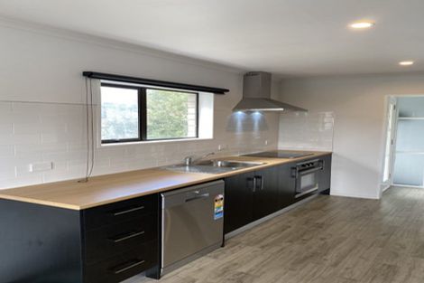 Photo of property in 13 Gilbass Avenue, Hamilton Lake, Hamilton, 3204