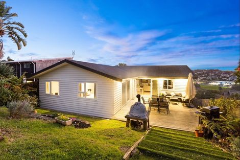 Photo of property in 123 Stanmore Bay Road, Stanmore Bay, Whangaparaoa, 0932