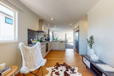 Photo of property in 34 Westview Grove, Miramar, Wellington, 6022