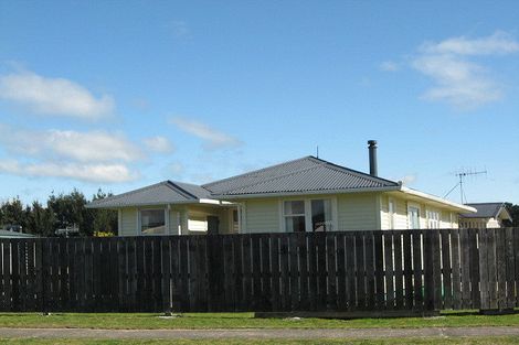 Photo of property in 1 Kowhai Place, Waipukurau, 4200