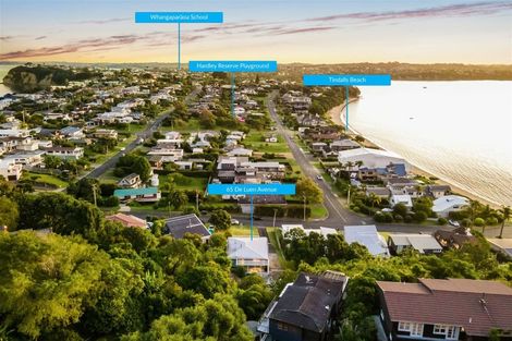 Photo of property in 65 De Luen Avenue, Tindalls Beach, Whangaparaoa, 0930