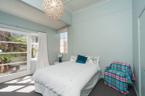 Photo of property in 18 Princess Terrace, Newtown, Wellington, 6021