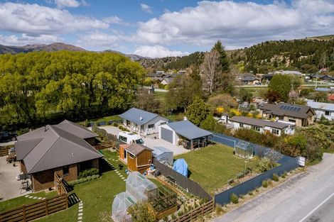 Photo of property in 135 Main Road, Luggate, Cromwell, 9383