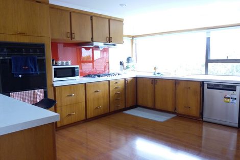 Photo of property in 19 St Simon Place, Botany Downs, Auckland, 2010