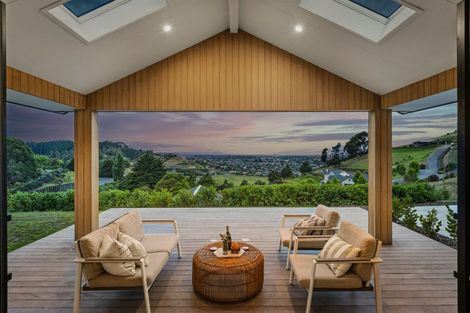 Photo of property in 3 Te Roera Drive, Taradale, Napier, 4112