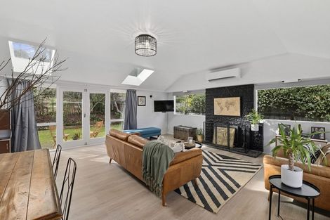 Photo of property in 18 Rimu Road, Raumati Beach, Paraparaumu, 5032