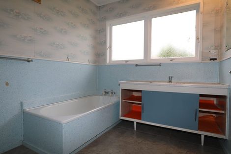 Photo of property in 10 Rothwell Place, Sunnyhills, Auckland, 2010