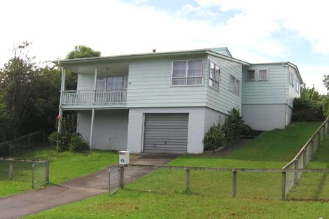 Photo of property in 8 Reinga Place, Massey, Auckland, 0614