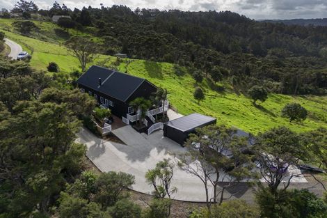 Photo of property in 173 Pinchgut Road, Kaukapakapa, 0873