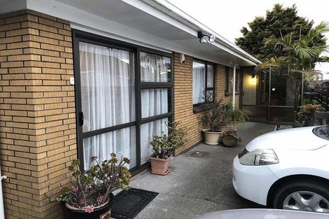 Photo of property in 2 Mangarata Avenue, Papatoetoe, Auckland, 2025