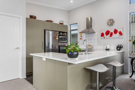 Photo of property in 2/18 Victoria Avenue, Whakatane, 3120