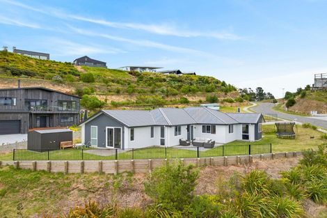 Photo of property in 77 Oak Road, Poraiti, Napier, 4112