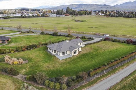 Photo of property in 30 Oraka Street, Te Anau, 9600