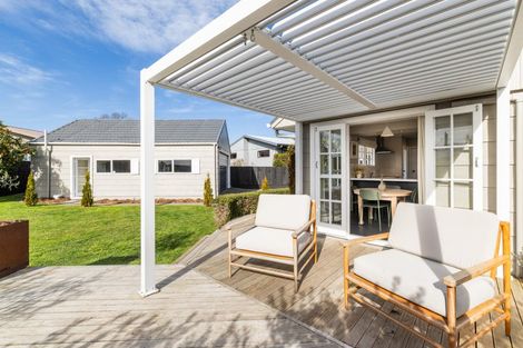 Photo of property in 9 Breadalbane Road, Havelock North, 4130