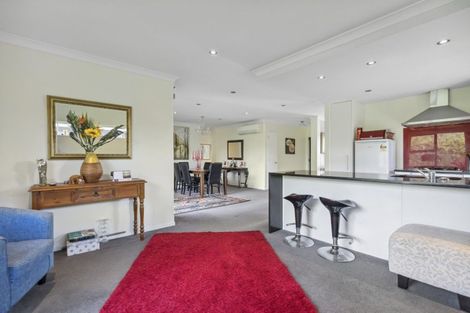 Photo of property in 12 Ruru Place, Levin, 5510