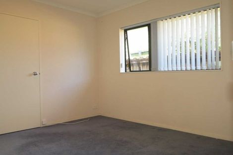 Photo of property in 10 Aaronville Way, East Tamaki, Auckland, 2016