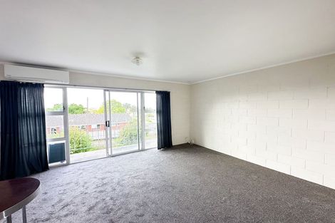 Photo of property in 40 West Coast Road, Glen Eden, Auckland, 0602