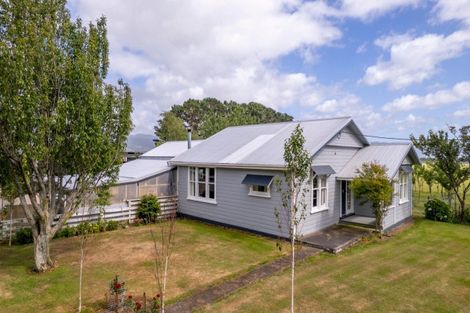 Photo of property in 2532 Lake Ferry Road, Pirinoa, Featherston, 5772